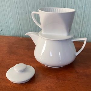 White Porcelain small Coffee Pot with drip filter holder